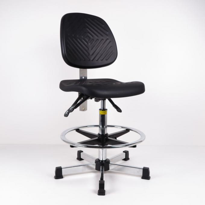 Черные стулья промышленного производства полиуретана с кольцом ноги для высокого верстака