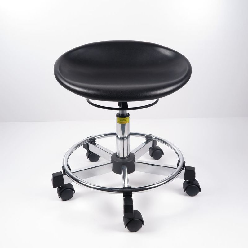 Табуретки лаборатории черного полиуретана эргономические, прочный ротатабельный стул офиса поставщик